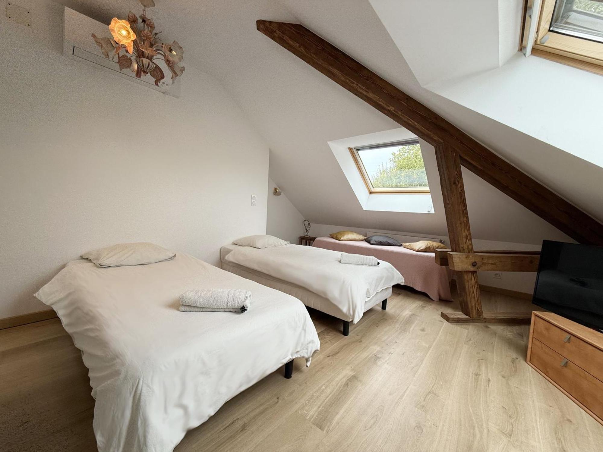 Gite 45M2 Avec Terrasse, 2 A 3 Pers, A Richemont Richemont  Bagian luar foto